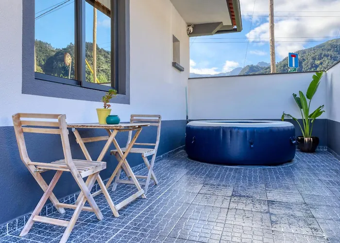 Casa Dos Anjos, A In Madeira * Sao Roque Do Faial